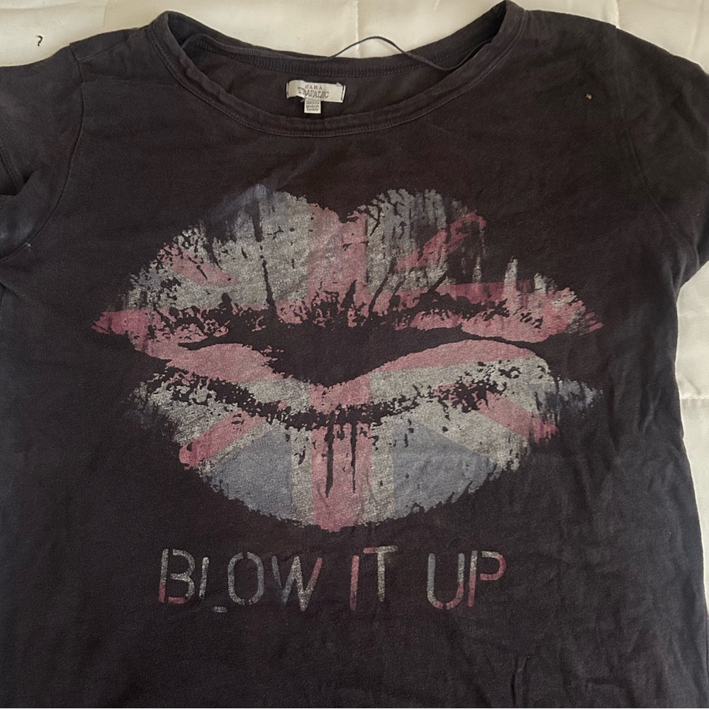 Zara BShort Sleeve Tee